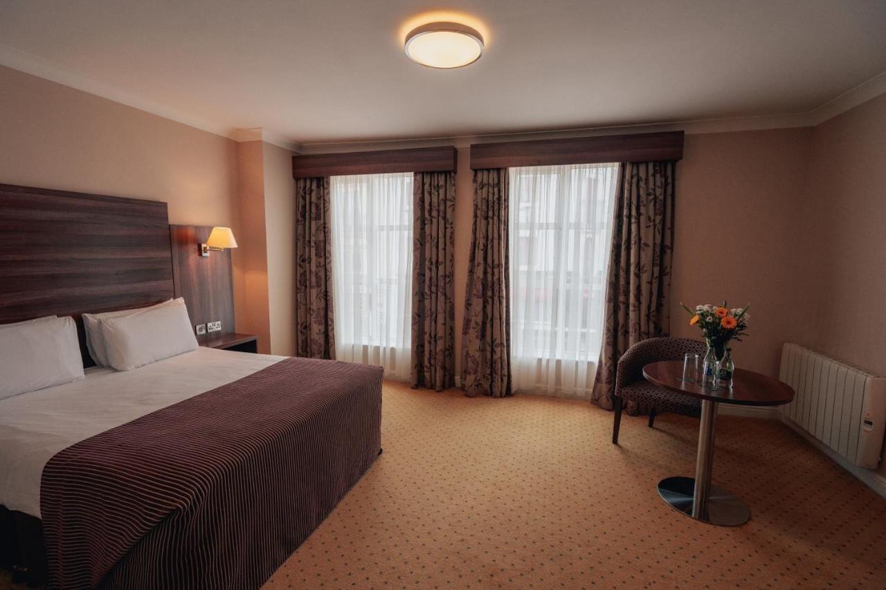 Dillon'S Hotel Летеркени Екстериор снимка