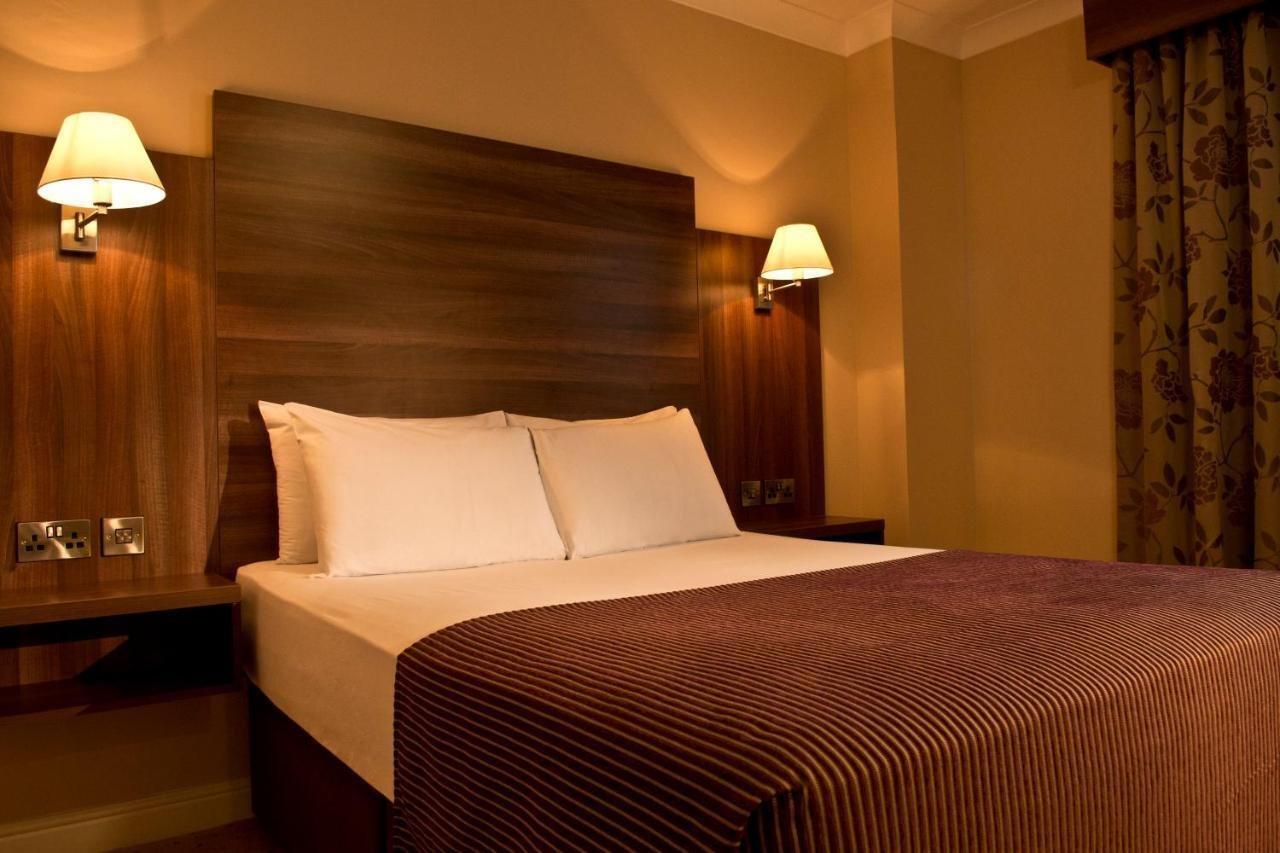 Dillon'S Hotel Летеркени Екстериор снимка