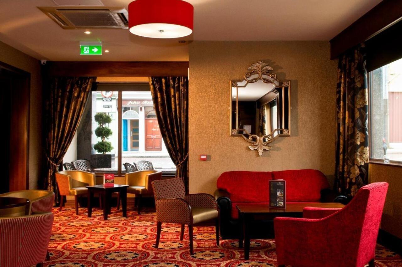 Dillon'S Hotel Летеркени Екстериор снимка