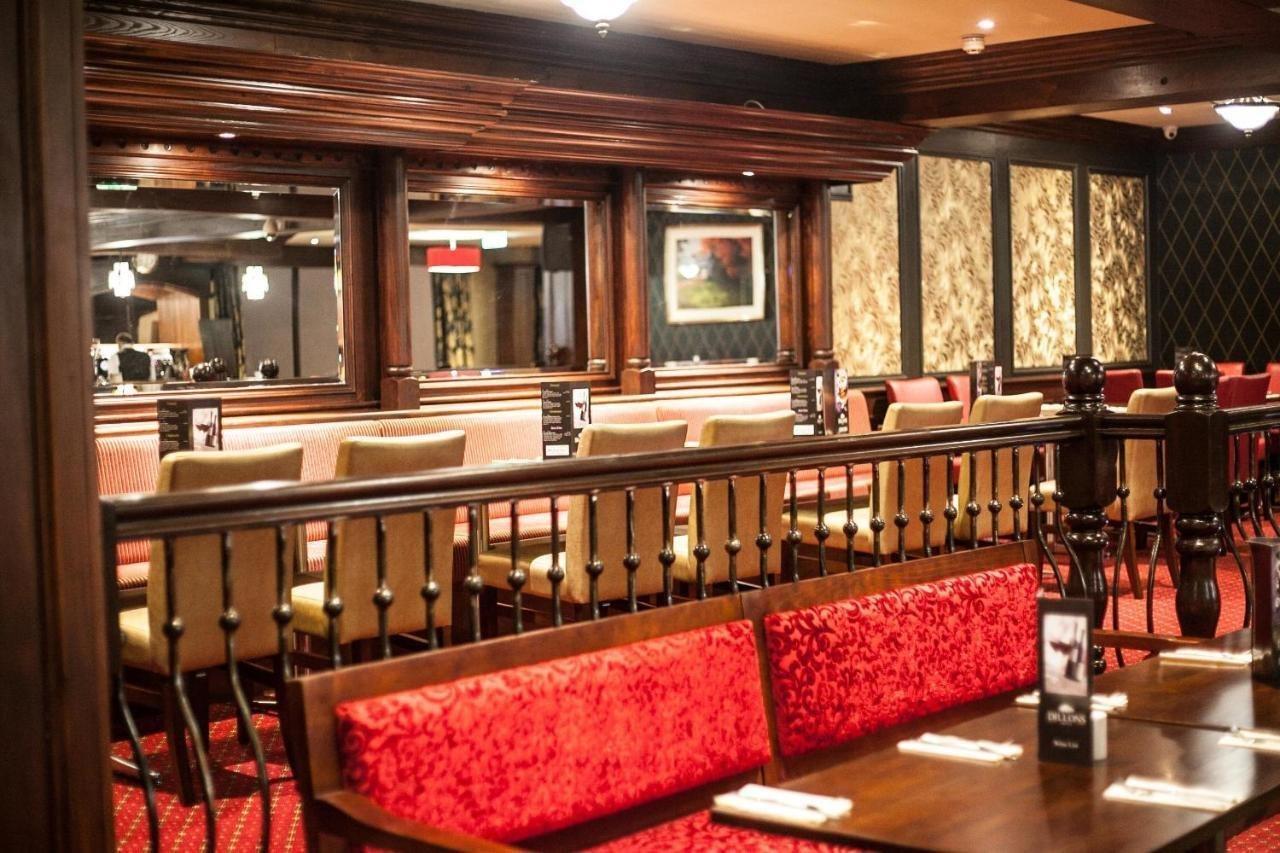 Dillon'S Hotel Летеркени Екстериор снимка