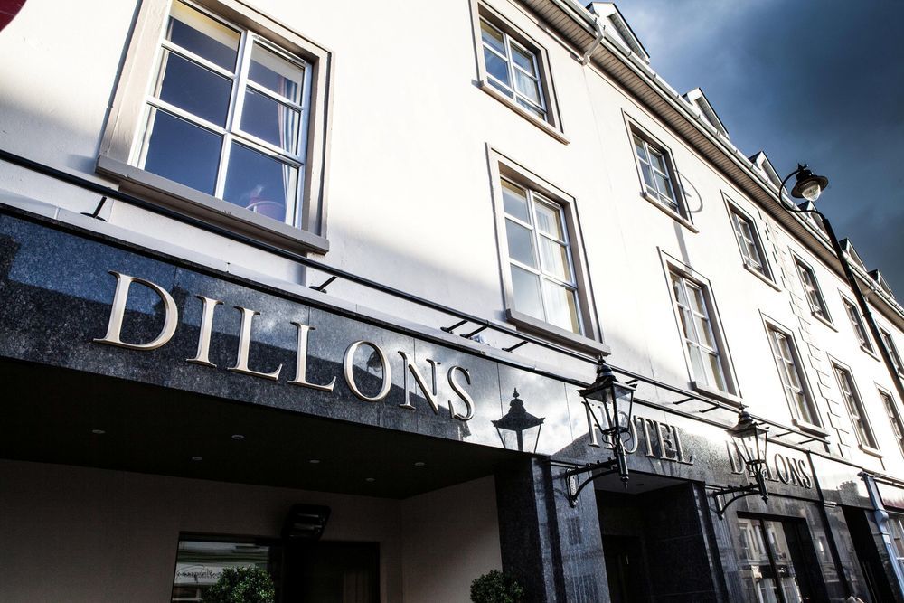 Dillon'S Hotel Летеркени Екстериор снимка